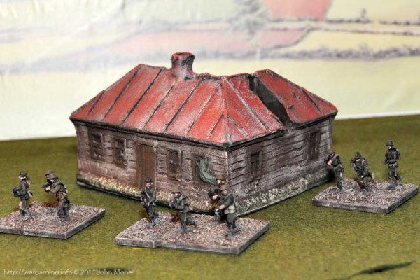 LM11 - A medium sized Russian House, this is the Rear View.