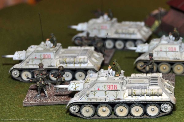 Forces of Valor SU-122's advance! Forces of Valor SU-122's advance!