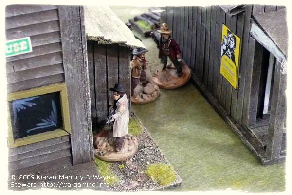 They sneak onto the thoroughfare undetected...