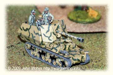 Marder I with crew looking relaxed and chatty before going into action. Marder I with crew looking relaxed and chatty before going into action.